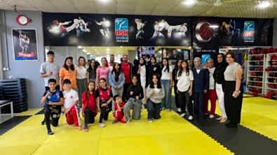 Malatyanın Gururu Hatice Akbaş Doğuş Spor Kulübünde Sporcuları Ziyaret Etti