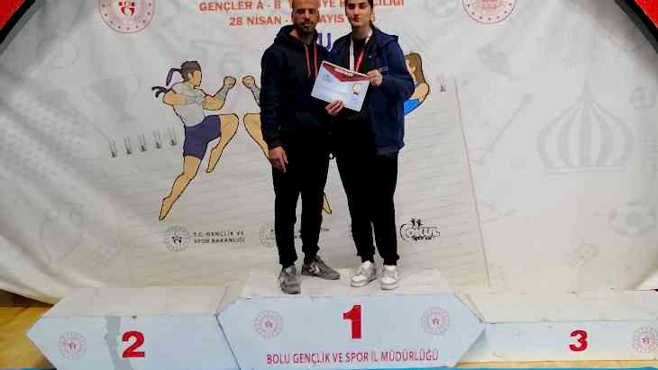 Doğuş Spor Muay Thai Sporcumuz Esila Şahin'den Gümüş Madalya